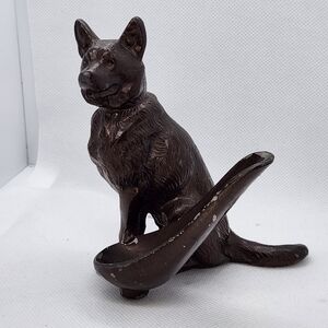 Metal Dog  Holder Antique / vintage